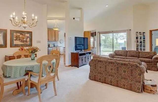 412 Tiporary Ct Gallery 3