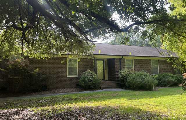 5625 Potter Road Gallery 1