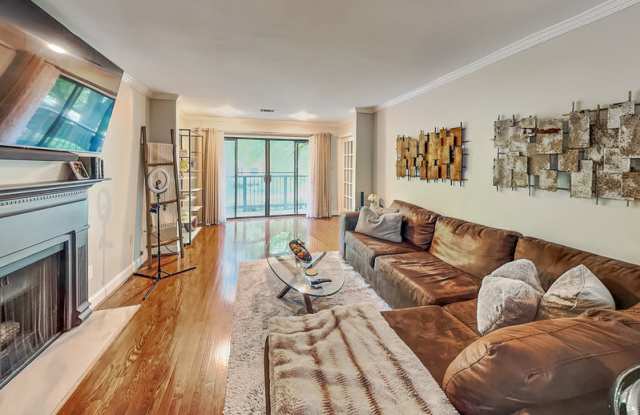 3104 Pine Heights Dr NE Gallery 2