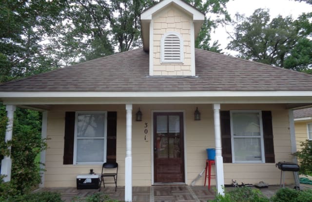 301 County Road 1094 - 301 Countryview Cv, Lafayette County, MS 38655