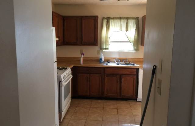 5645 Wells Circle Gallery 4