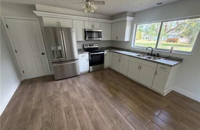 937 SW 52nd St lot: 36 photos photos 937 SW 52nd St lot: 36 photos photos
