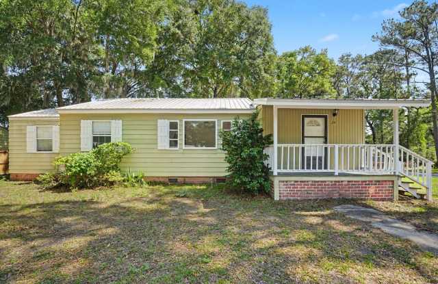 3 Bed 2 Bath Home with Great Outdoor Space! photos photos 3 Bed 2 Bath Home with Great Outdoor Space! photos photos
