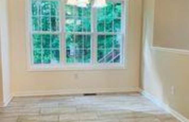 9519 Dunroming Road Gallery 4