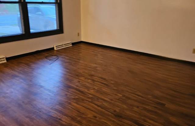 6201-6203 Hammersley Rd - 6203 Gallery 3