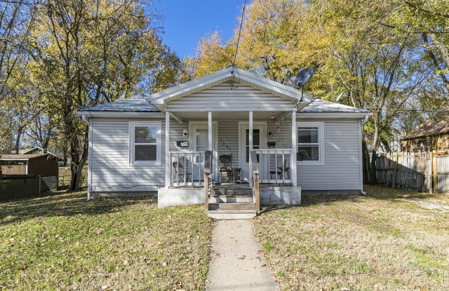 1629 North Douglas Avenue - S - 1629 North Douglas Avenue, Springfield, MO 65803