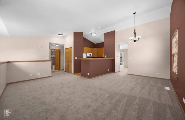 North Naperville Two Bedroom Gallery 4
