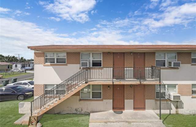 628 SW 4th Street photos photos