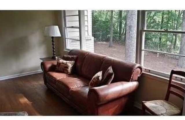 1493 Chateau Drive Gallery 2