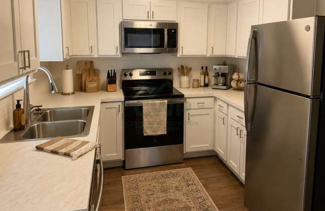 3417 Cascade Loop - Triplex Gallery 4
