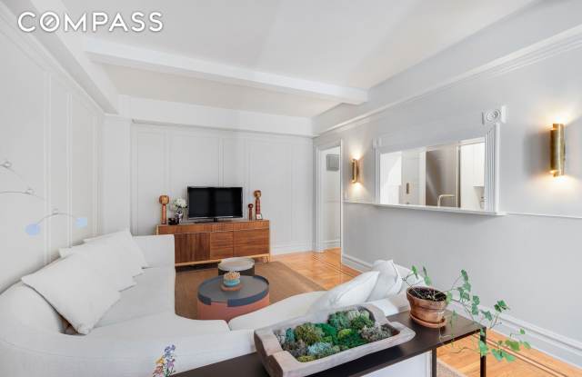 321 West 90th Street photos photos