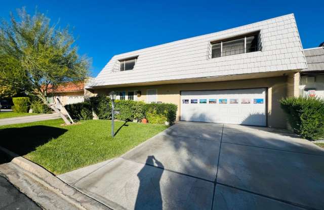 PRICE REDUCED! Utilities Included – Upgraded 2-Bedroom Duplex Near UNLV Gallery 3