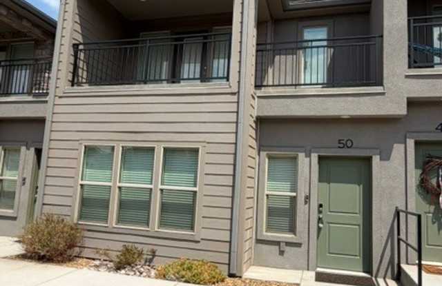 Newer Townhome in Ivins Gallery 1