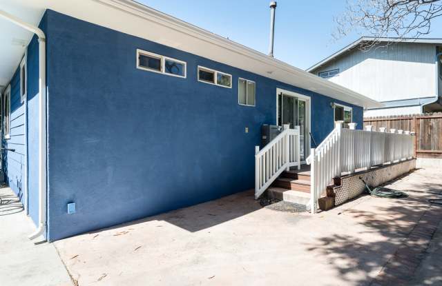 1416 1/2 Castillo Street Gallery 4