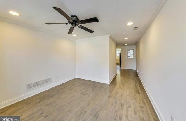 241 S REGESTER STREET Gallery 3
