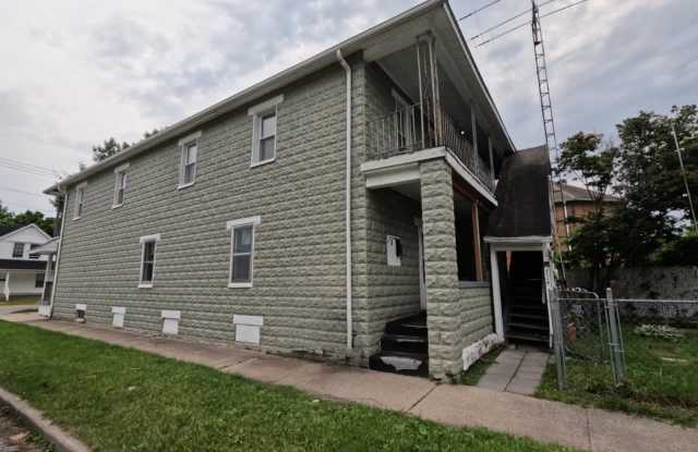 724 East Lawrence Street photos photos