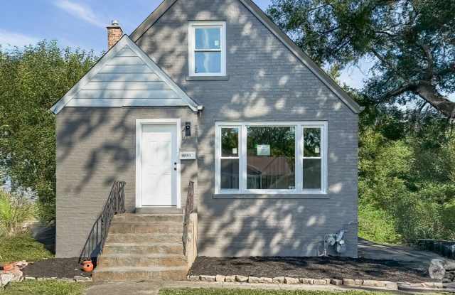 18351 Dixie Highway photos photos