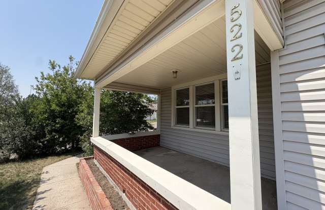 522 West Pershing Boulevard Gallery 3