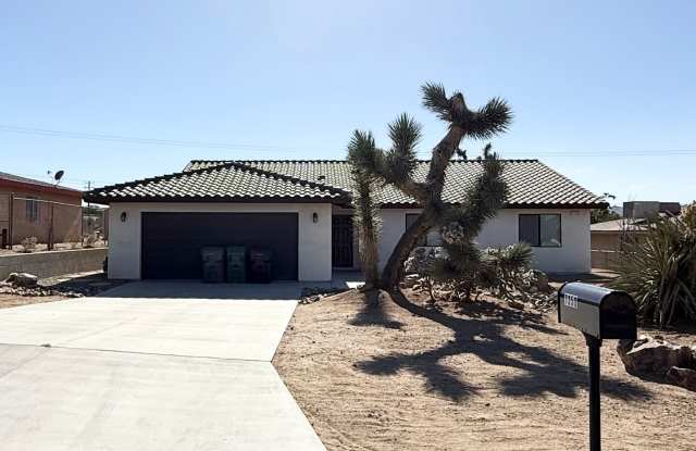 **COMING SOON ** 3 Bed 2 Bath Home photos photos