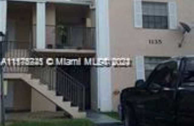 1135 N Franklin Ave photos photos