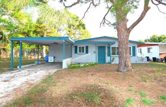 4317 70TH AVENUE N photos photos