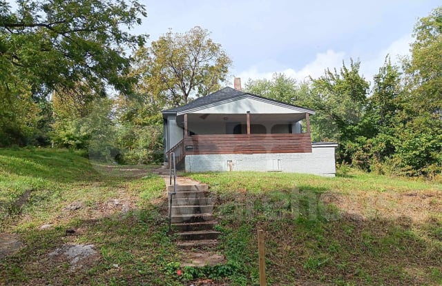 2928 Roosevelt St - 2928 Roosevelt Street, Kansas City, KS 66104