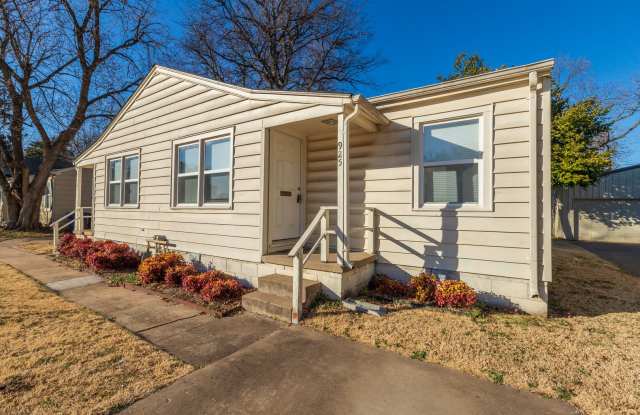 Beautiful Brookside duplex unit - NO PETS photos photos