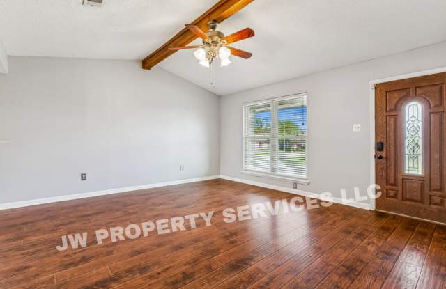 Spacious 3-Bedroom, 2-Bath Pet-Friendly Home in Marrero — $1,850/Month with Lawn Care Included! Gallery 4