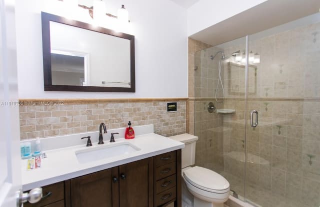 1311 Rodman St photos photos