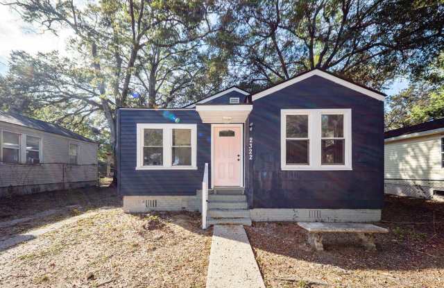 2322 Sorentrue Avenue photos photos