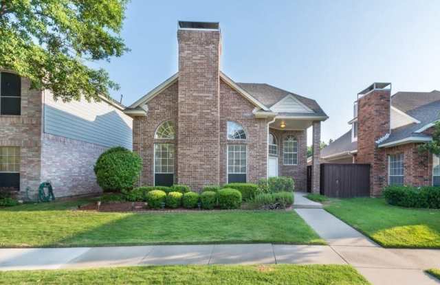 825 S Canal Street - 825 Canal Street, Irving, TX 75063