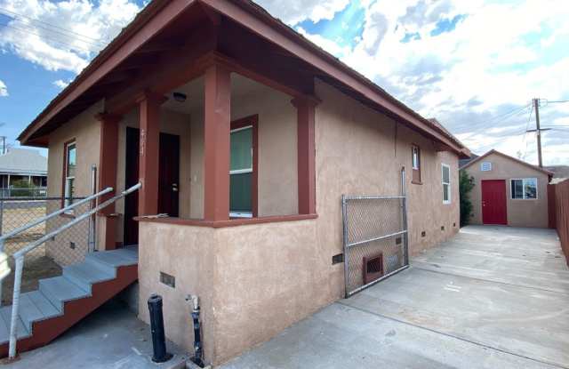 Perfect Small Family Home photos photos