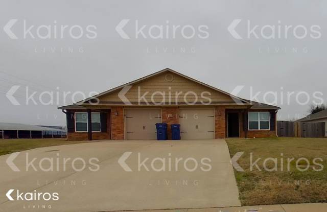 3893 Thomas Street photos photos