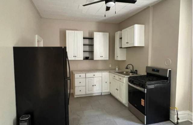 **BEAUFULLY UPDATED 3-BEDROOM / 1.5-BATH SINGLE-FAMILY HOME IN GARFIELD** Gallery 3