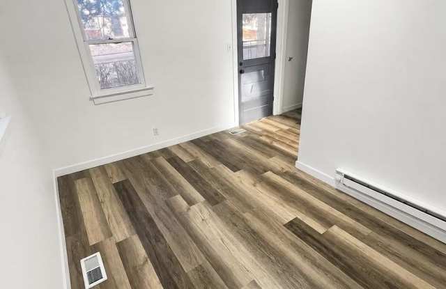 2801 W Uintah Triplex Gallery 4