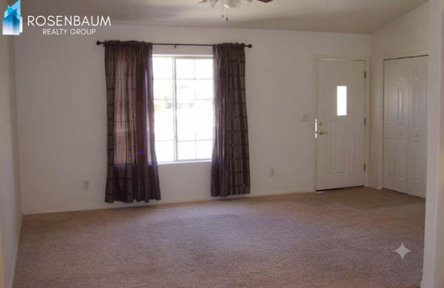 5184 North Desert Lane Gallery 2