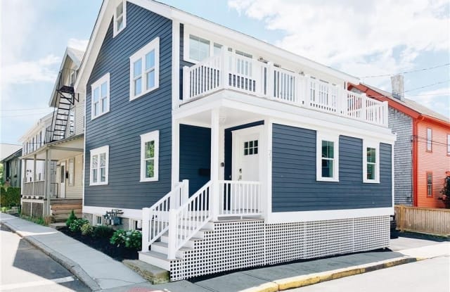 21 Warner Street - 21 Warner Street, Newport, RI 02840