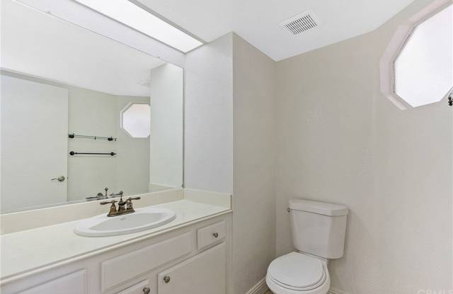 33 Meadowood Gallery 3
