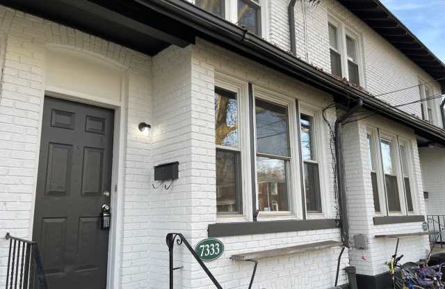 Lovely two bedroom 1 bath townhome! - 7333 Woodlawn Avenue, Swissvale, PA 15218