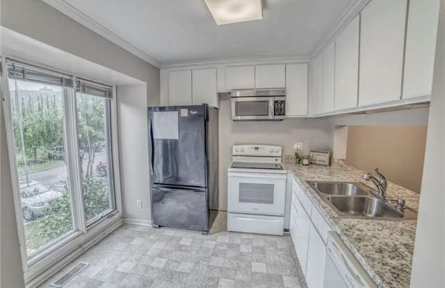 12105  Shore View Dr Gallery 4