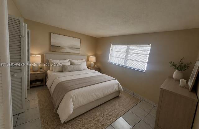 1832 Madison St Gallery 2