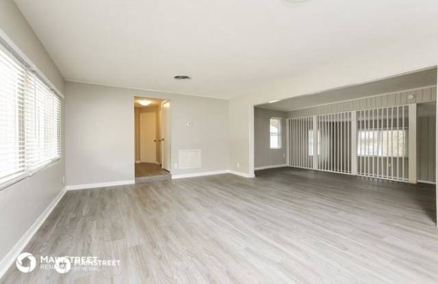 2120 Rogers Avenue Gallery 4