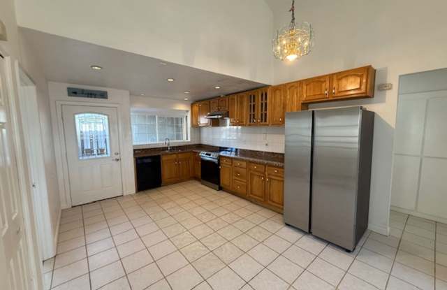 3 Bedroom, 2 Bath Home with large yard and courtyard near Lake Cunningham Park...available now! photos photos