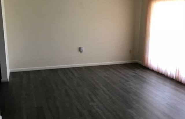 1215 Branda Vista Drive Gallery 4
