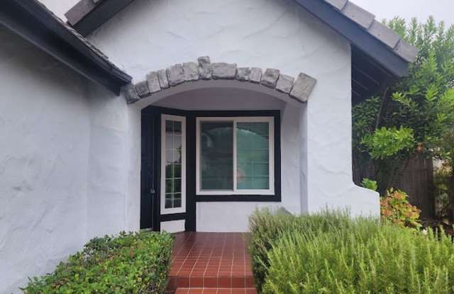 Gorgeous 5 Bedroom in Carmel Mtn Ranch in Gated Community Gallery 3