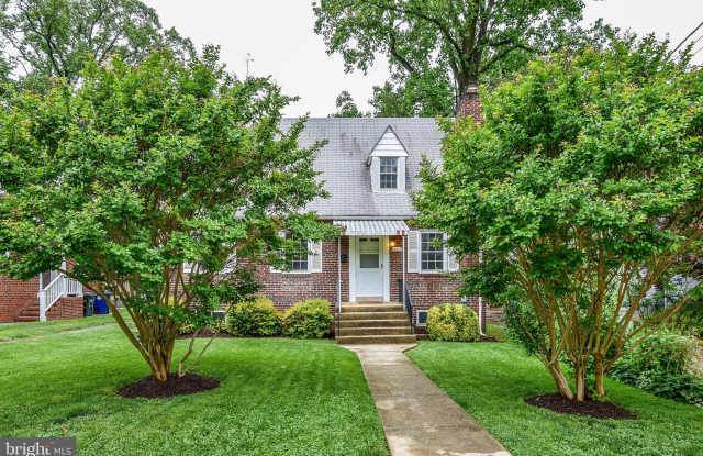 4313 18TH STREET N - 4313 18th Street North, Arlington, VA 22207