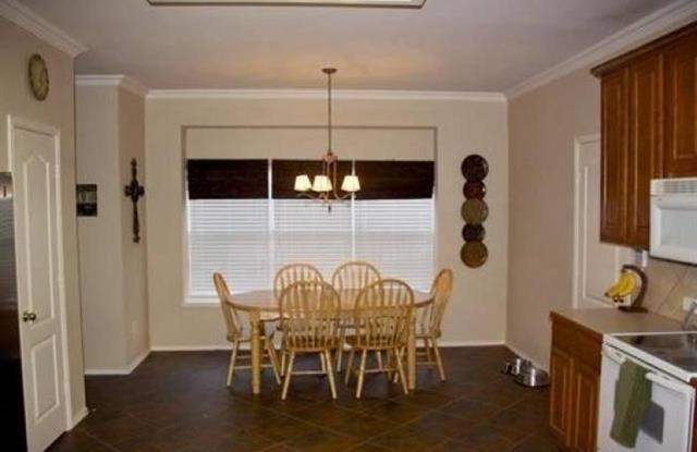 1602 Woodstream Lane Gallery 4