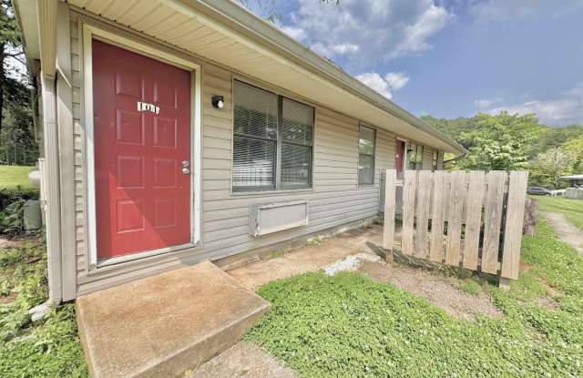 1700 GREENBRIER DEAR ROAD Gallery 3
