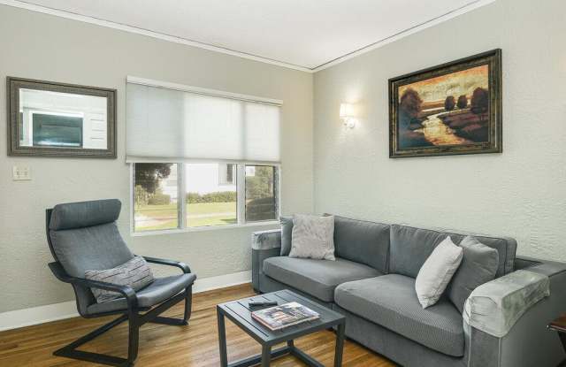 952 C Avenue photos photos
