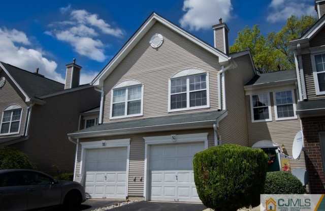 30 Pennsbury Way - 30 Pennsbury Way, Middlesex County, NJ 08816